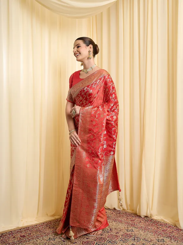 Red_Satin_Woven_Floral_Motif_Saree_For_Women