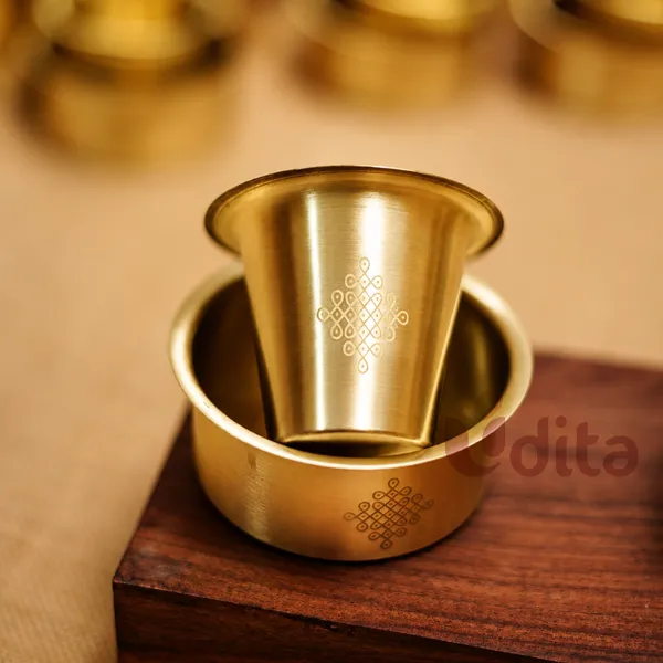 Brass_Traditional_Kolam_Engraved_Davara_Tumbler_Set