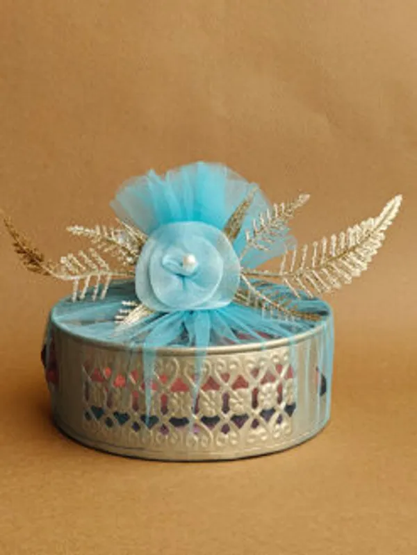 Pichwai_Metal_Tray_6_Inch_Gift_Hamper