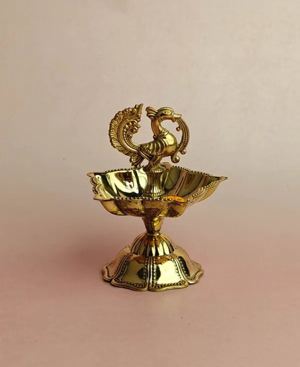 Brass_Traditional_Peacock_Motif_Diya