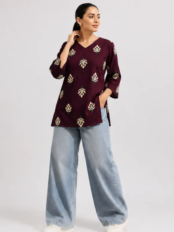 Maroon_Printed_Relaxed_Fit_Top_for_Women