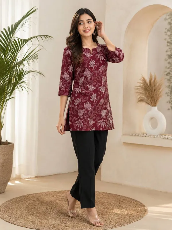 Maroon_Printed_Straight_Kurti_For_Women