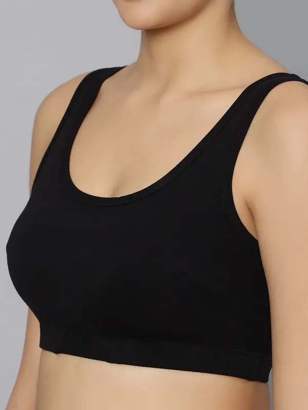 Bluenixie_Bn3014_Sproty_Slip_On_Medium_Impact_Sports_Bra_Lounge_Bra_Black