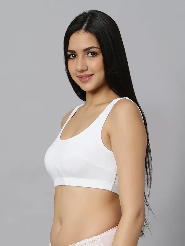 Bluenixie_Bn3014_Sproty_Slip_On_Medium_Impact_Sports_Bra_Lounge_Bra_White