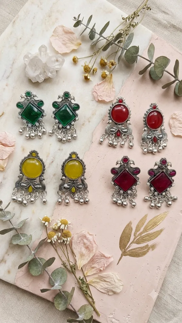 Multicolor_Oxidised_Silver_Jhumka_Earrings_for_Women