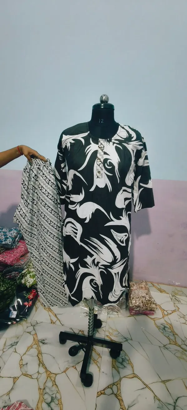 Black_Printed_Straight_Kurta_For_Women