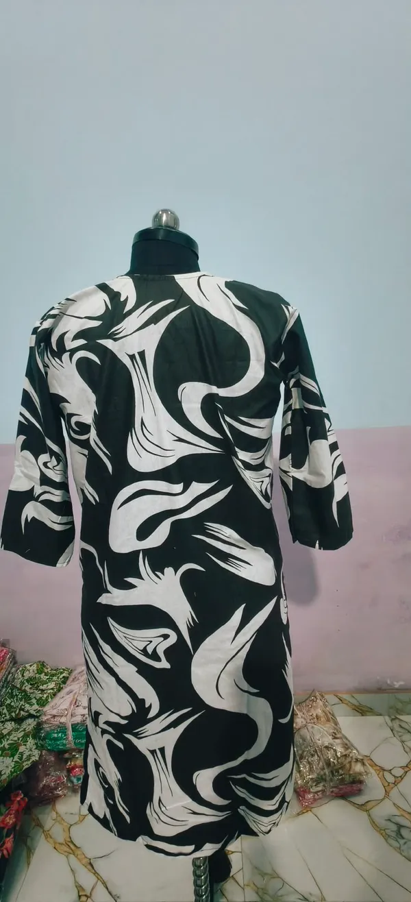 Black_Printed_Straight_Kurta_For_Women