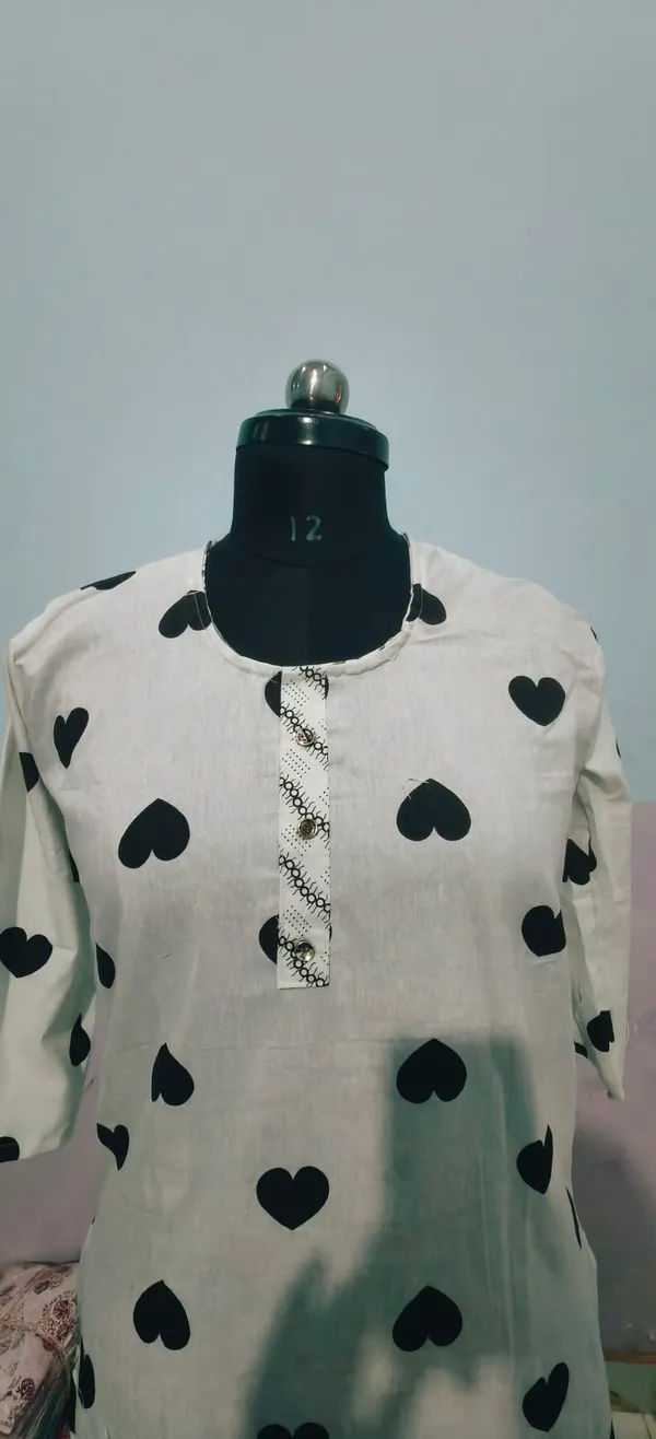 White_Heart_Print_Straight_Kurta_For_Women