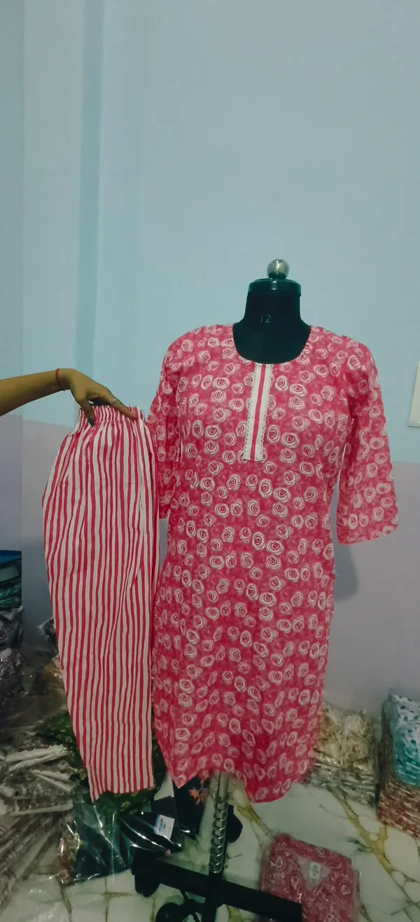 Red_Printed_Straight_Kurta_for_Women