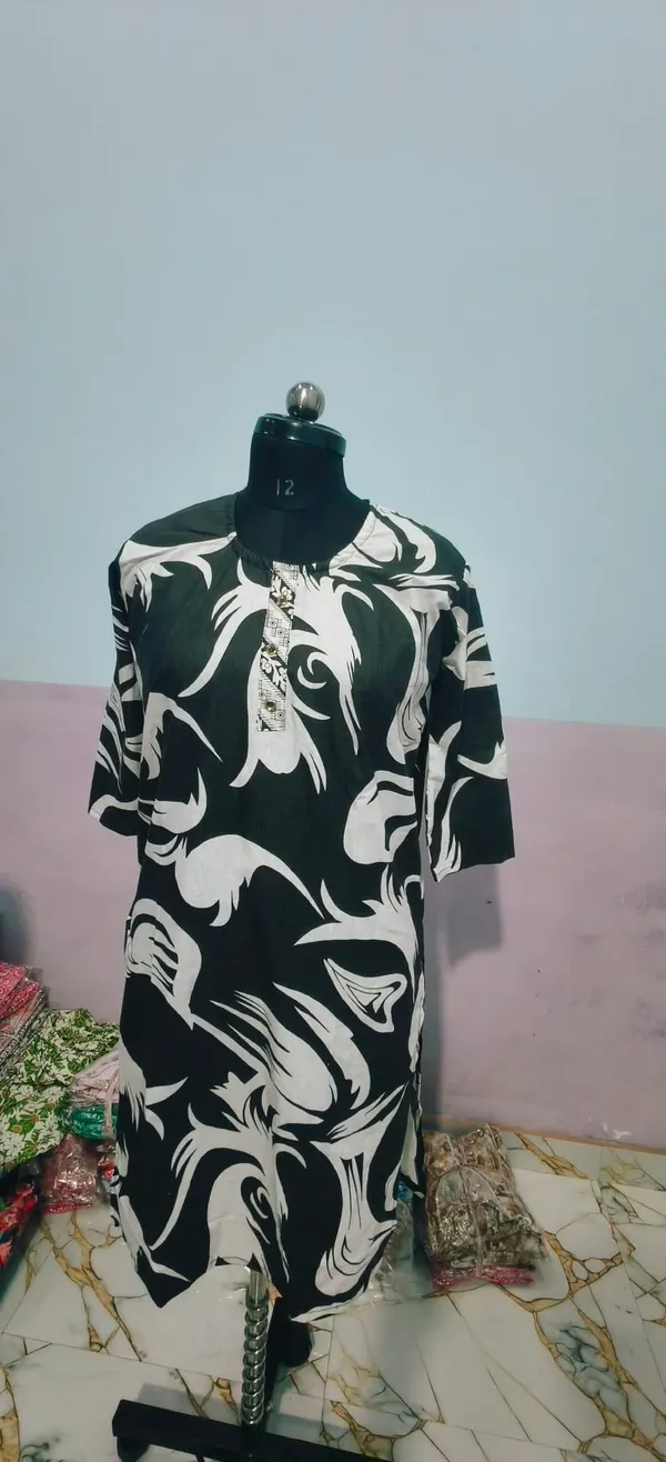 Black_Printed_Straight_Kurta_For_Women