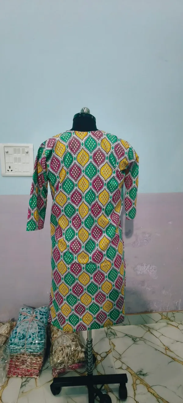 Multicolor_Printed_Straight_Kurta_Set_for_Women