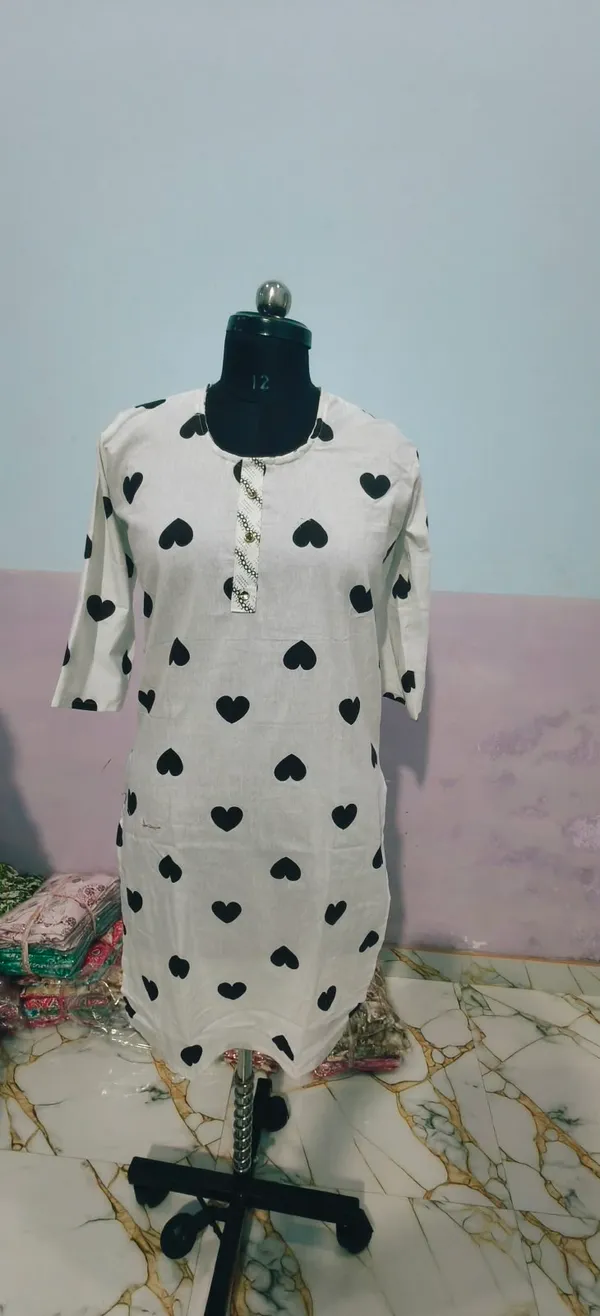 White_Heart_Print_Straight_Kurta_For_Women