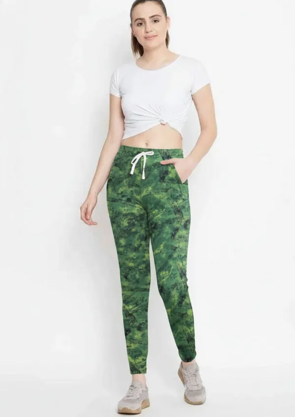 Green_Cotton_Slim_Fit_Printed_Leggings_For_Women