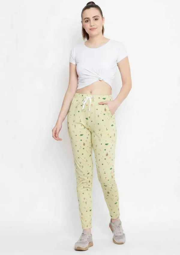 Yellow_Cotton_Slim_Fit_Printed_Leggings_For_Women