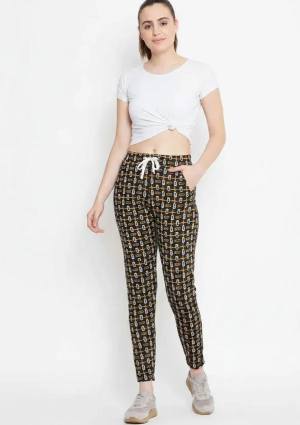 Black_Cotton_Tapered_Printed_Jogger_Pants_For_Women