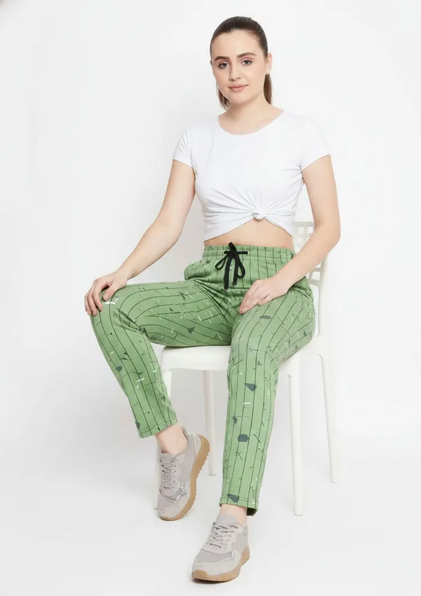 Green_Cotton_Tapered_Printed_Jogger_Pants_For_Women
