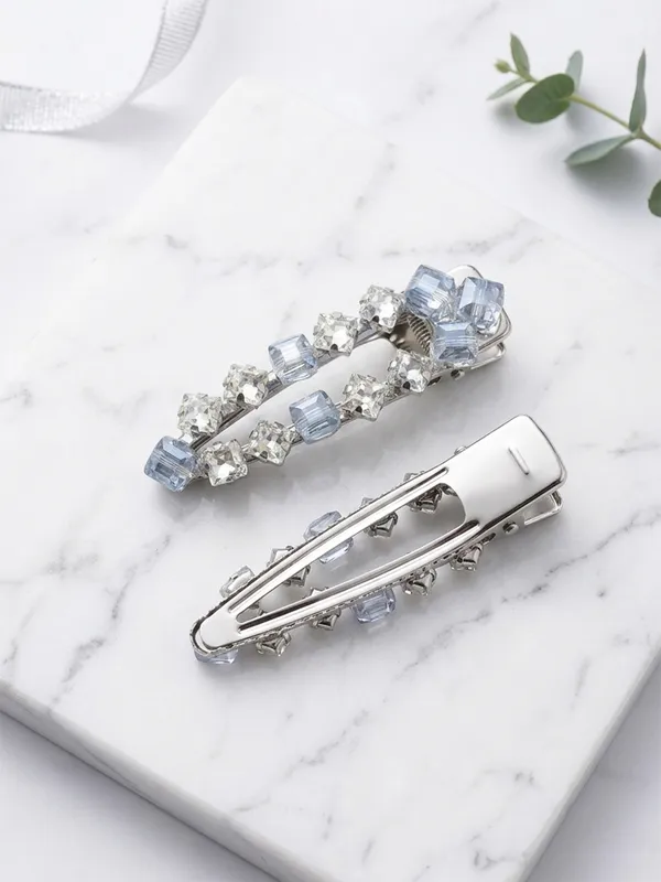 Silver_&_Blue_Alligator_Clips_For_Women