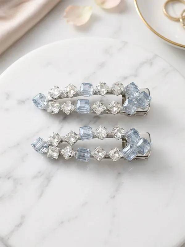 Silver_&_Blue_Alligator_Clips_For_Women