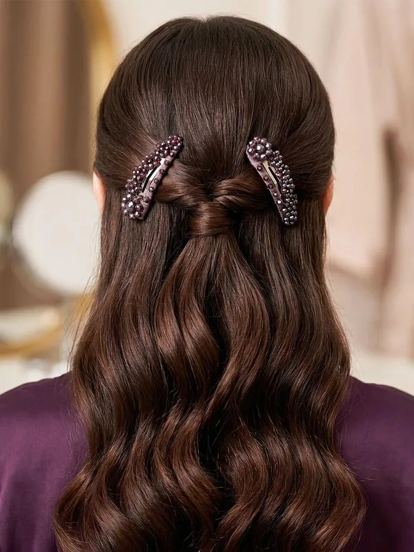 Women_Embellished_Tic_Tac_Hair_Clip