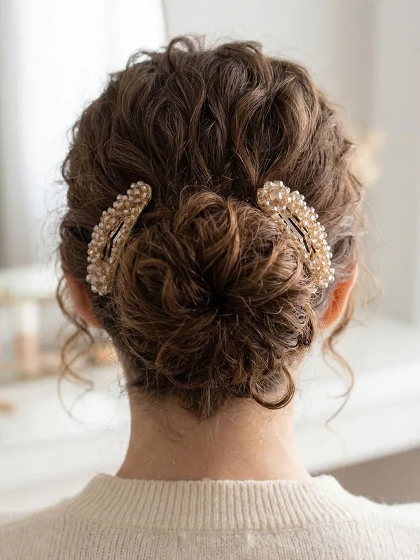 Women_Embellished_Tic_Tac_Hair_Clip