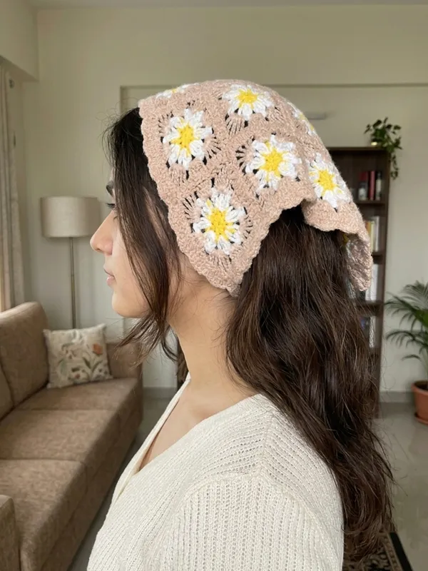 Crochet_bandana_(Beige)