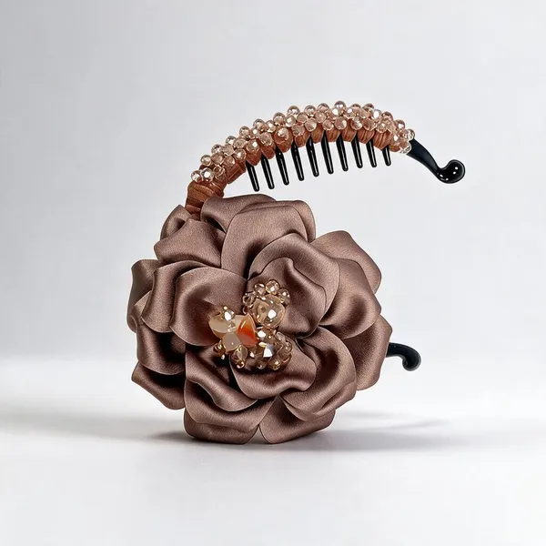 Golden_Plastic_&_Metal_Banana_Clip_For_Women