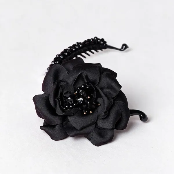 Black_Plastic_&_Metal_Banana_Clips_For_Women