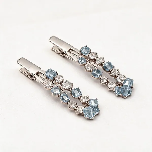 Silver_&_Blue_Metal_Alligator_Clips_For_Women