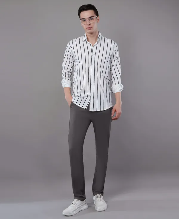 Ivaan_Men_Slim_Fit_Cotton_Chino_Trousers