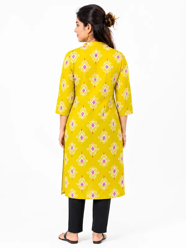 Women_S_Mustard_Yellow_Printed_Straight_Kurti_With_Mandarin_Collar_3_4_Sleeves