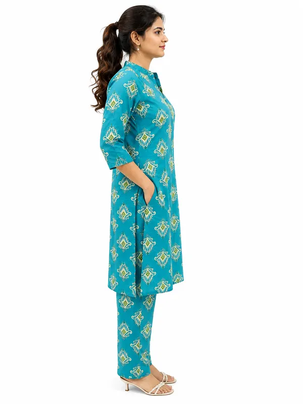Women_S_Teal_Blue_Printed_Kurta_Pant_Set_With_Mandarin_Collar_3_4_Sleeves