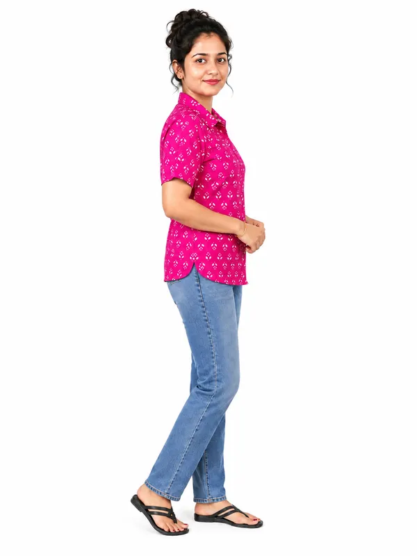 Women's_floral_print_Short_sleeve_shirt