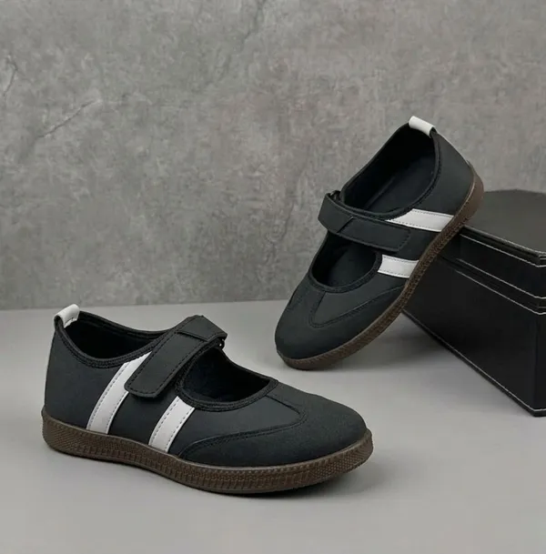 EVICTA_Evicta_Girls_casual_collage_wear_Girls_Bellies,_Bellies_For_Women_Women_Bellies_(Black_,_8)