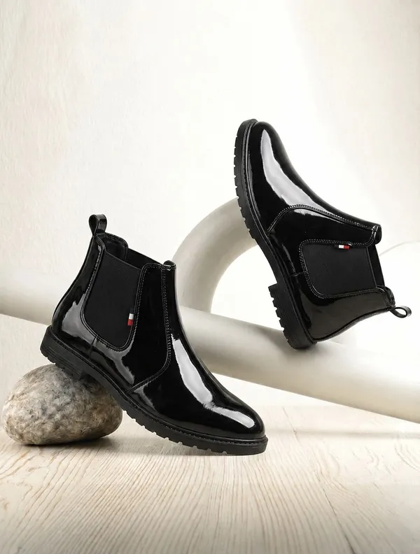 EVICTA_Evicta_Patent_Leather_Lightweaight_Trendy_Walking_zip_chalsea_boot_Boots_For_Men_(Black_,_7)