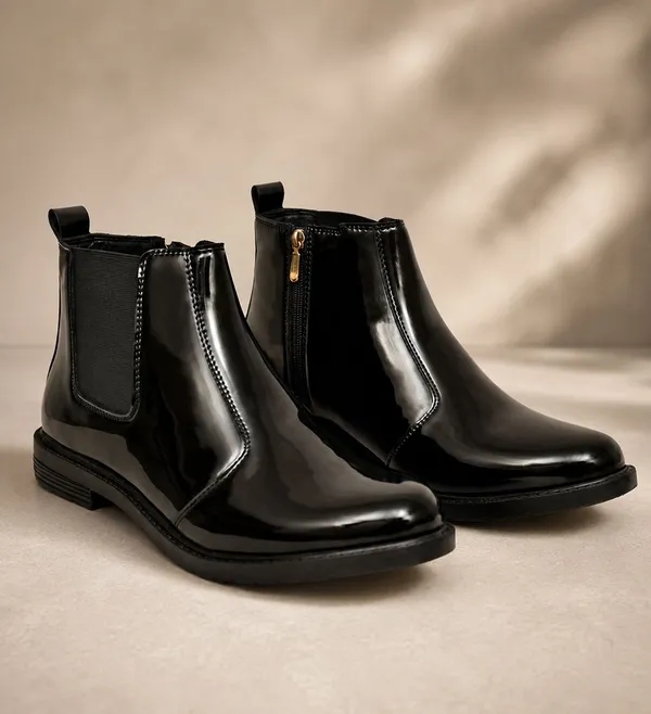 EVICTA_Evicta_Patent_Leather_Lightweaight_Trendy_Walking_zip_chalsea_boot_Boots_For_Men_(Black_,_6)