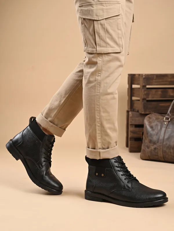 EVICTA_Evicta_synthetic_Leather_Lightweaight_Trendy_Walking_Lace_casual_boot_Boots_For_Men_(Black_,_6)
