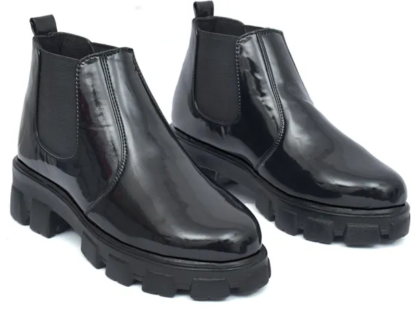 EVICTA_Women's_Chelsea_Boots_|_Sleek_Everyday_Style_Boots_For_Women_Boots_For_Women_(Black_,_4)
