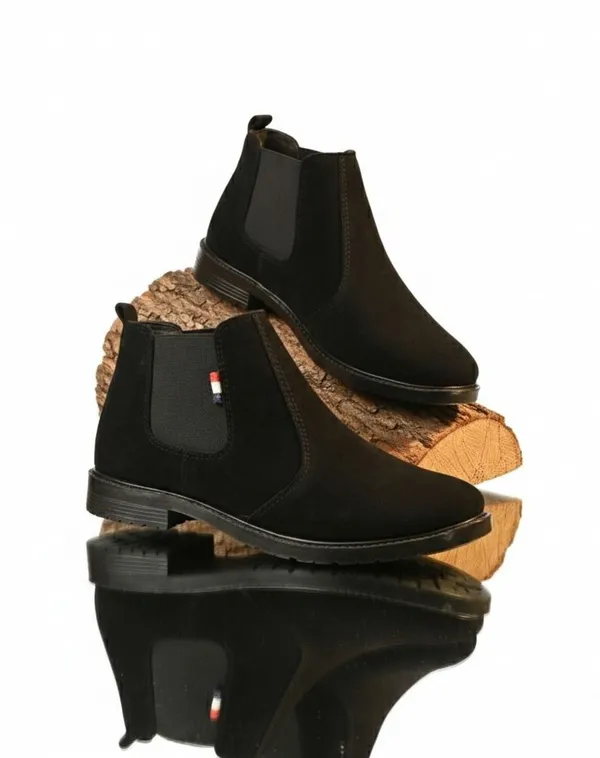 EVICTA_Trendy_Suede_Finish_Chelsea_Boots_for_Men_|_Comfortable_Flat_Heel_Ankle_Shoes_Boots_For_Men_(Black_,_7)