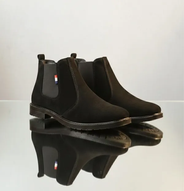 EVICTA_Trendy_Suede_Finish_Chelsea_Boots_for_Men_|_Comfortable_Flat_Heel_Ankle_Shoes_Boots_For_Men_(Black_,_7)