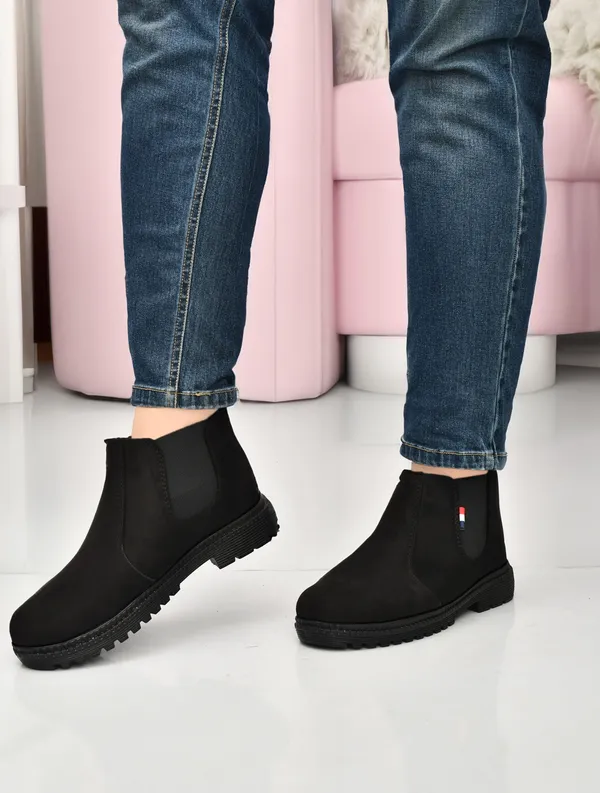 EVICTA_Evicta_Men’s_Suide_Leather_Chelsea_Boots_|_Comfortable_Everyday_Wear_Boots_For_Men_(Black_,_8)