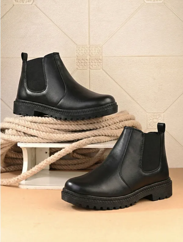 EVICTA_Evicta_synthetic_Leather_Lightweaight_Trendy_Walking_Slip_On_chalsea_boot_Boots_For_Men_(Black_,_9)