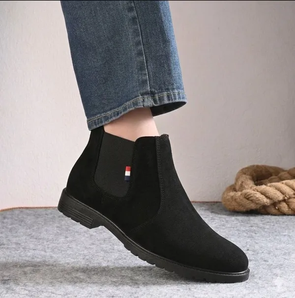 EVICTA_Trendy_Suede_Finish_Chelsea_Boots_for_Men_|_Comfortable_Flat_Heel_Ankle_Shoes_Boots_For_Men_(Black_,_9)