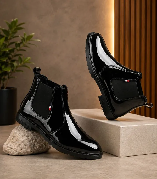EVICTA_Evicta_Patent_Leather_Lightweaight_Trendy_Walking_zip_chalsea_boot_Boots_For_Men_(Black_,_8)