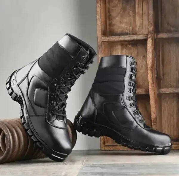 EVICTA_Tactical_Commando_High-Ankle_Boots_for_Men_Heavy-Duty_High-Ankle_Tactical_Boots_Boots_For_Men_(Black_,_6)
