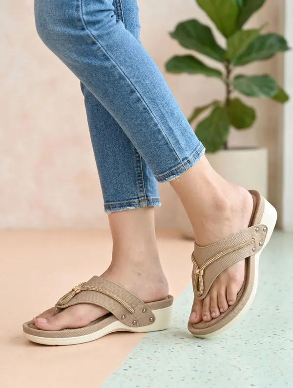 EVICTA_Women_Wedges_(Beige_,_5)
