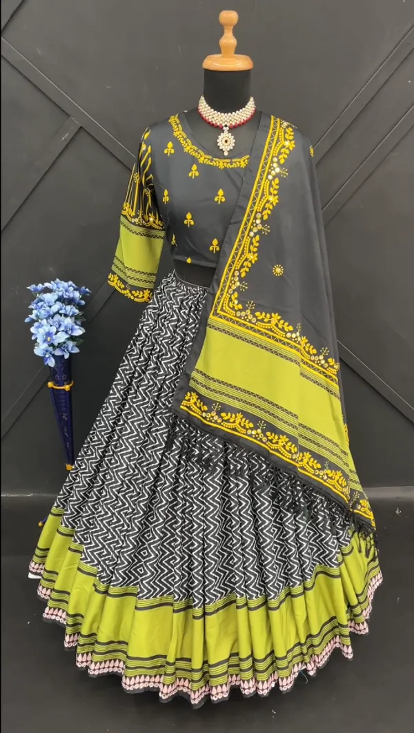 Black_Designer_Lehngha_Real_Mirror_Work_With_Attached_Dupatta
