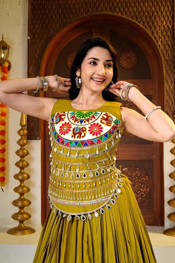 Pure_Cotton_Heavy_Handwork_And_Mirrorwork_Ready_To_Wear_Lehengha_Choli