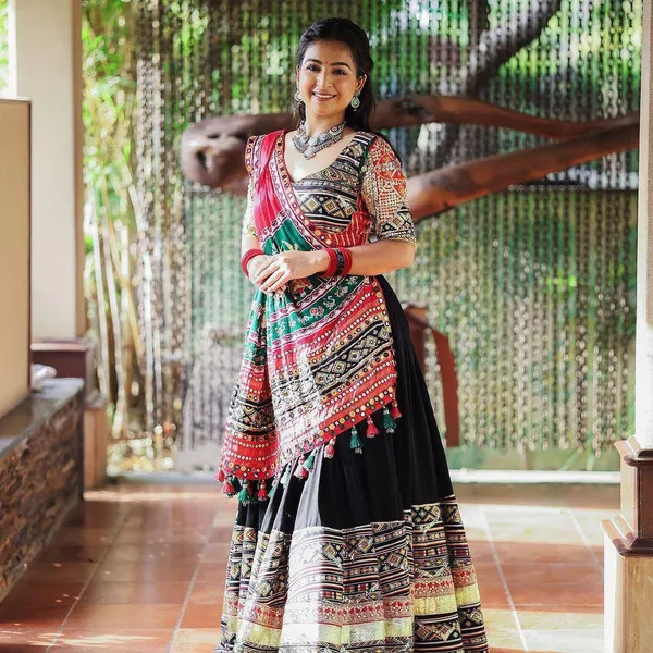 Black_Designer_Lehngha_Real_Mirror_Work_With_Dupatta