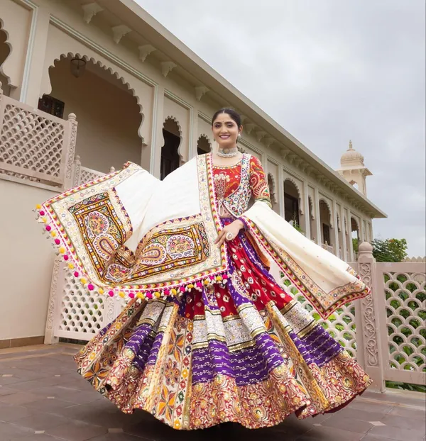 Pink_And_White_Designer_Lehngha_Real_Mirror_Work_With_Dupatta