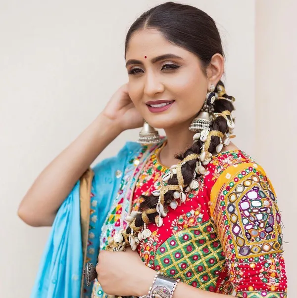 Pink_And_Blue_Designer_Lehngha_Real_Mirror_Work_With_Dupatta